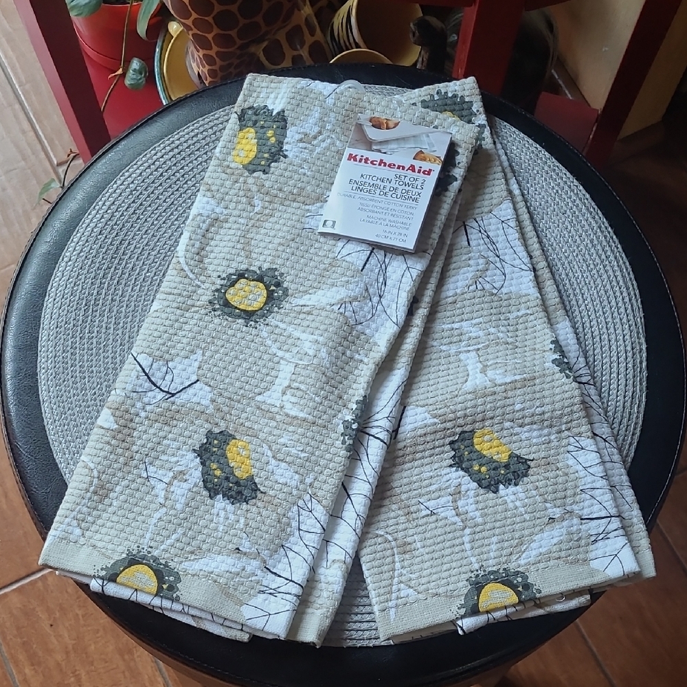 KitchenAid Floral Kitchen Towels